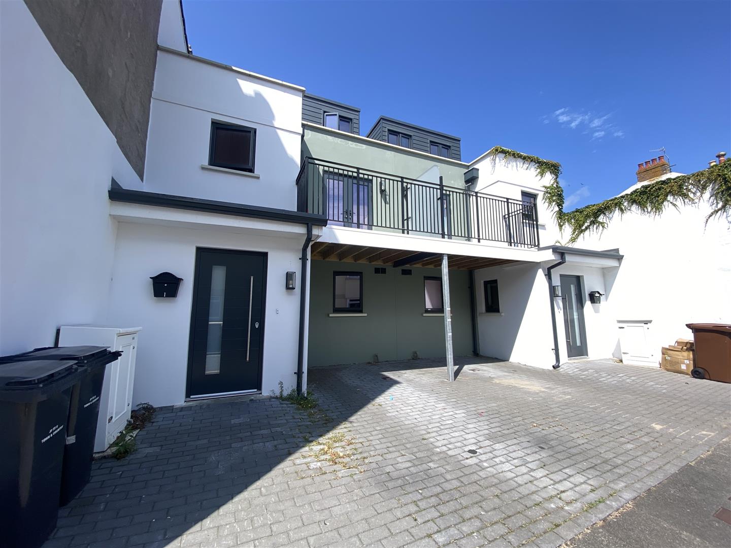 1, Plat Douet Townhouse, Douet Road, St. Clement, Jersey